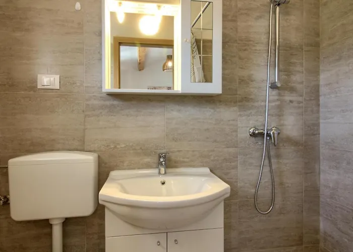 Charming Seve With Private Pool In * Pula